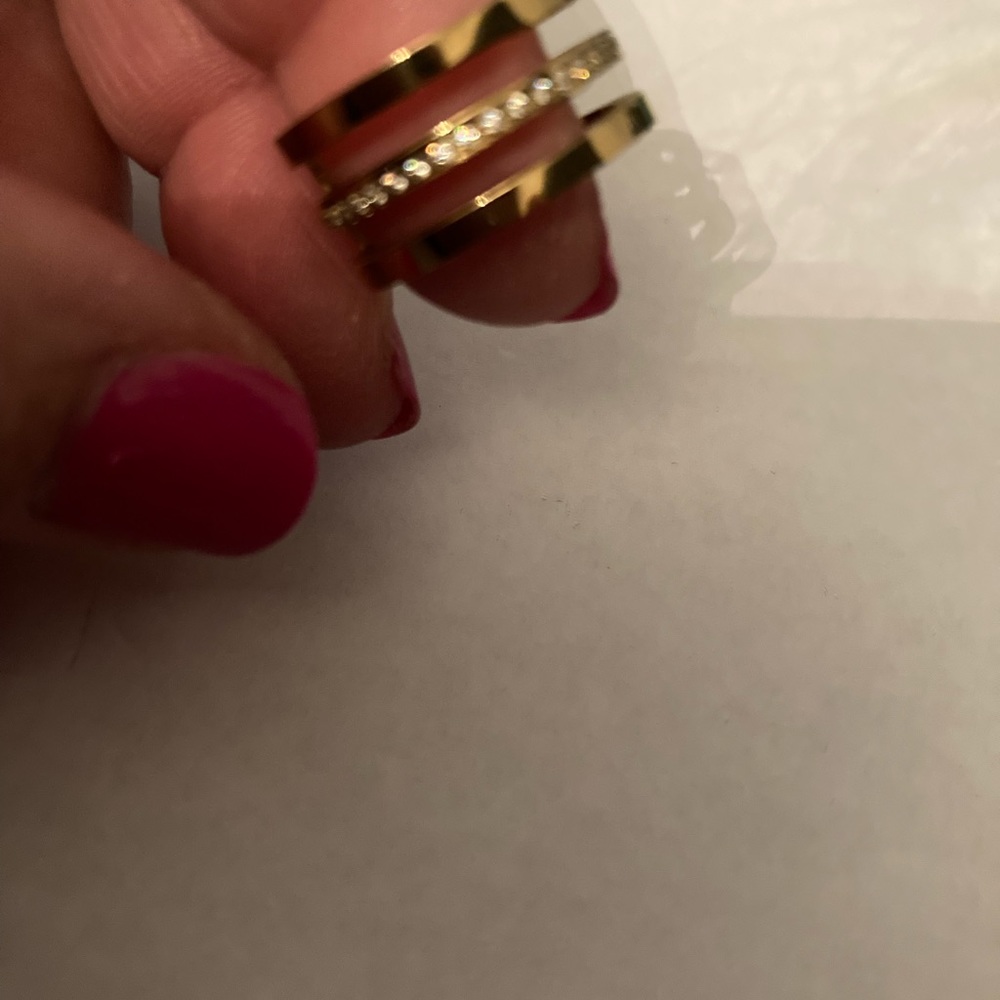 Ring -Stainless
Steel with IP Gold. - Picture 3 of 5